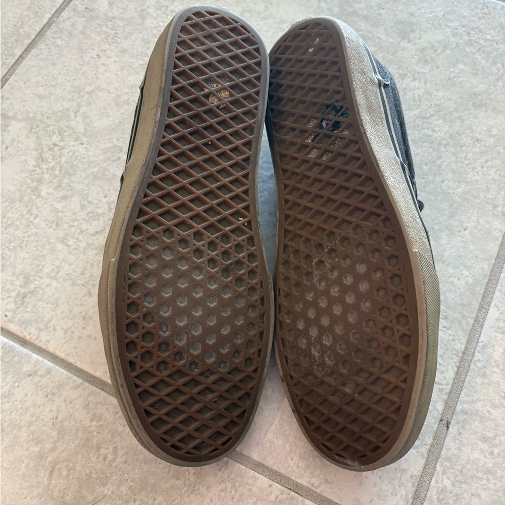 Vans Men's Canvas Sneakers - Picture 3 of 3